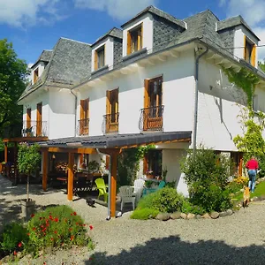 Bed & Breakfast Logis Coquelicot, Riom-ès-Montagne